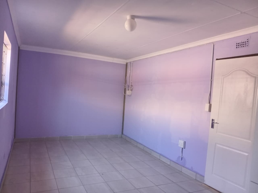 To Let 1 Bedroom Property for Rent in Oos Einde North West